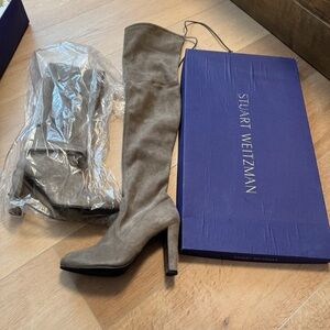 NWT Stuart Weitzman Women's Taupe Over-the-Knee Boots